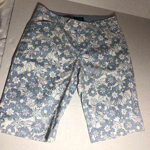 Sonoma Bermuda women’s floral shorts size 8